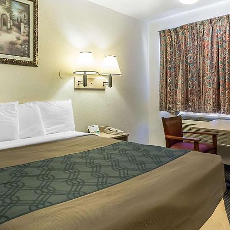 Rodeway Inn Nashville Extérieur photo
