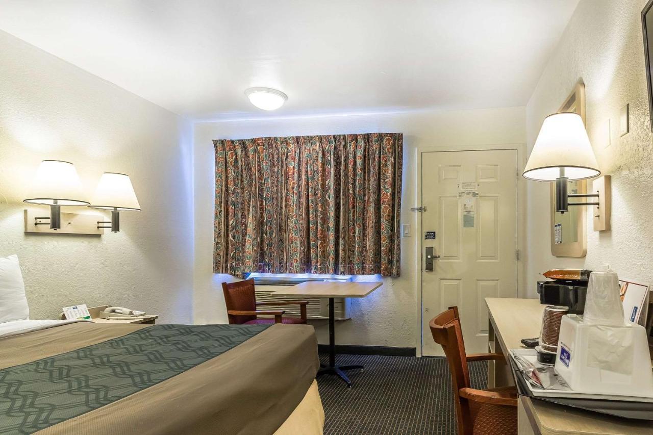 Rodeway Inn Nashville Extérieur photo