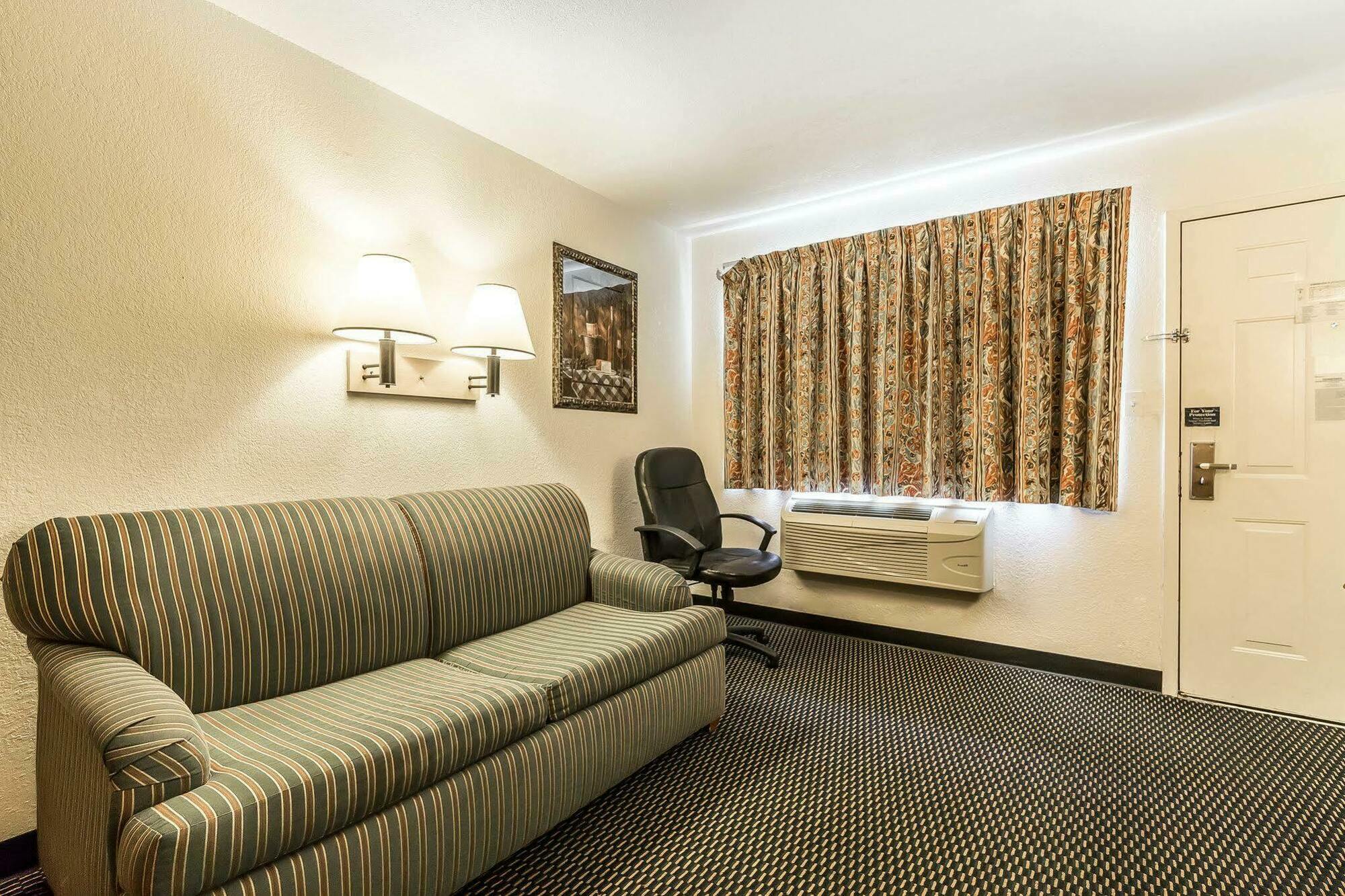Rodeway Inn Nashville Extérieur photo